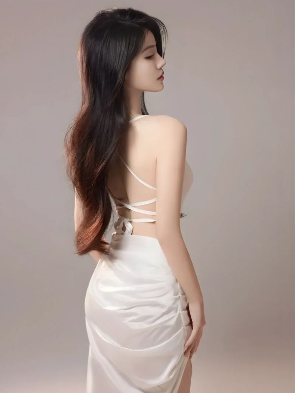Ảnh gái xinh căng đét với váy body quyến rũ