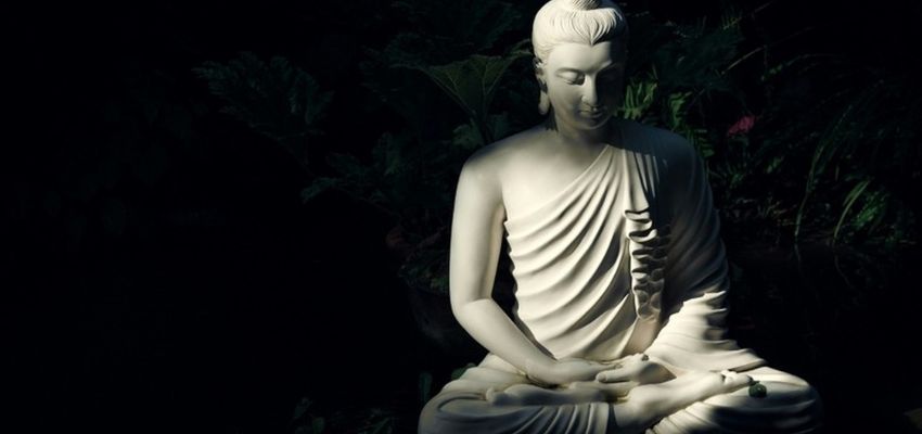 Hình nền Phật mang lại may mắn và an yên