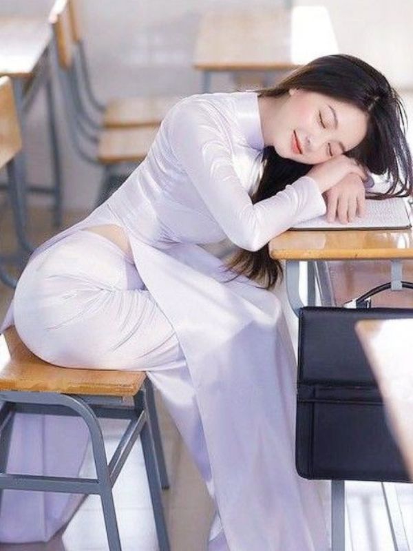 Ảnh nữ sinh áo dài thướt tha, duyên dáng
