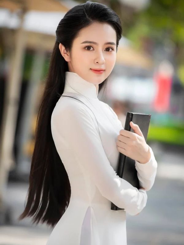 Ảnh nữ sinh áo dài thướt tha, duyên dáng