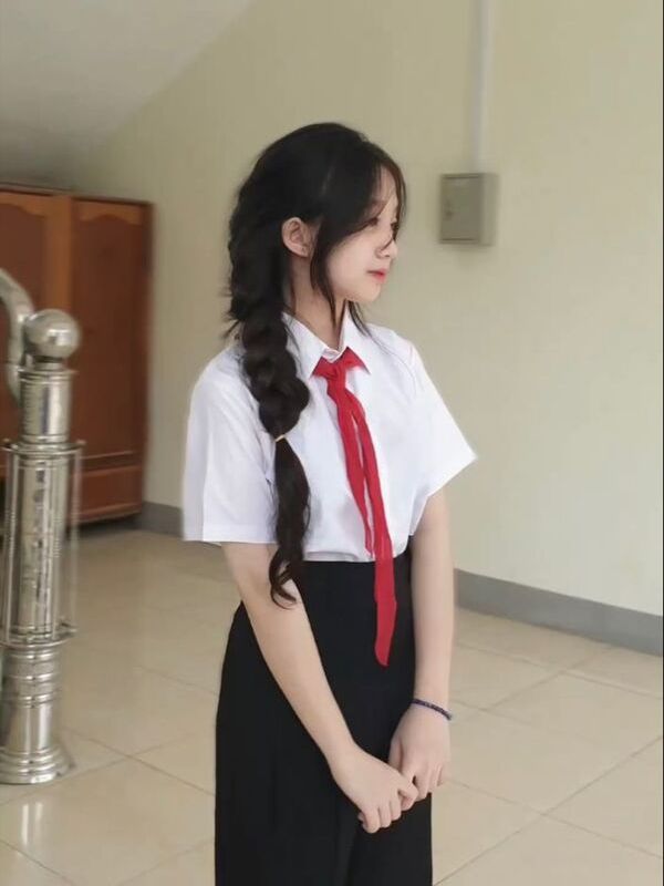 Ảnh nữ sinh cấp 2 đưa bạn quay lại tuổi học trò vô tư