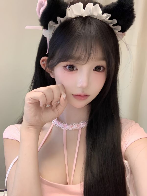 Ảnh gái xinh tiktok hở hang cực cháy