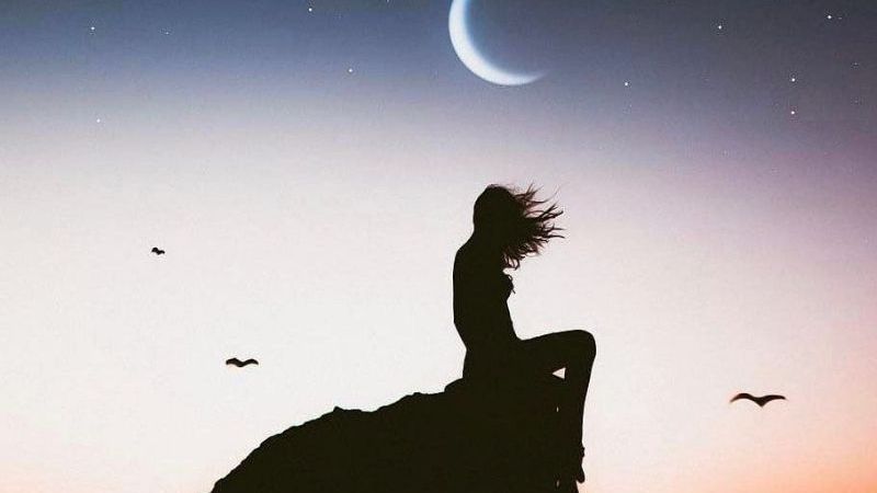 Hình nền cô đơn trầm buồn và đầy tâm sự