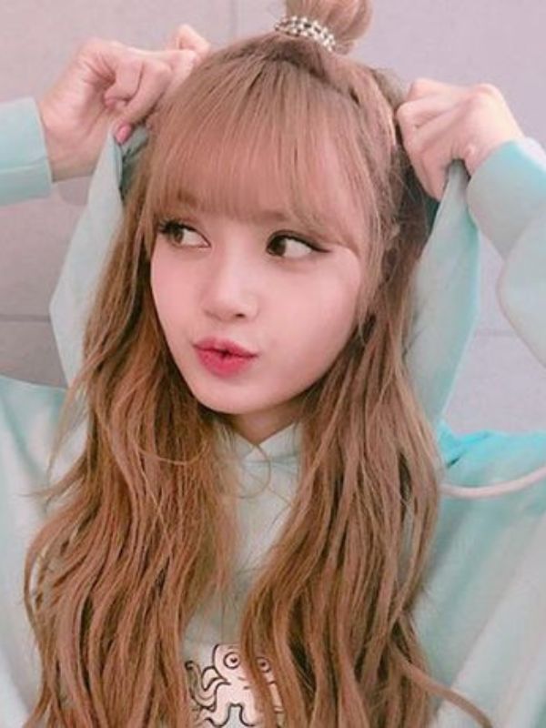 Ảnh Lisa vừa xinh yêu vừa cá tính dành cho các BLINK
