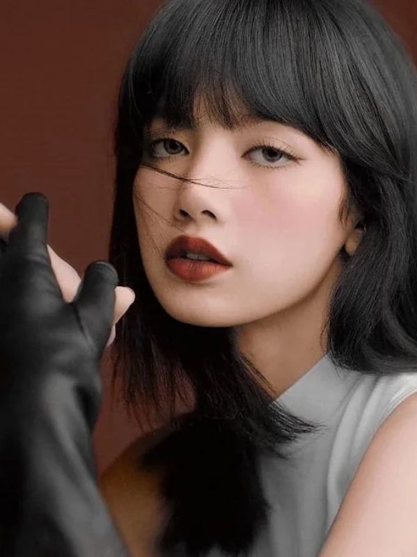 Ảnh Lisa vừa xinh yêu vừa cá tính dành cho các BLINK