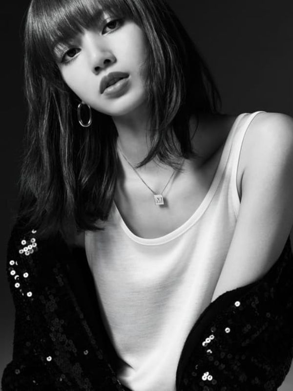 Ảnh Lisa vừa xinh yêu vừa cá tính dành cho các BLINK