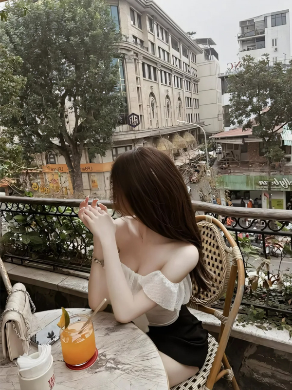 Avatar ảnh gái cute che mặt đáng yêu
