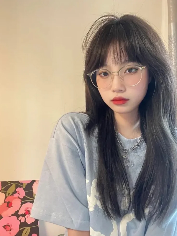 Avatar ảnh gái cute tóc dài nhẹ nhàng