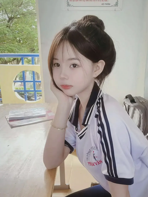 Avatar ảnh gái cute phong cách học sinh