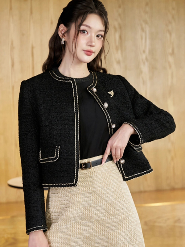 Avatar nữ đẹp phong cách trưởng thành thanh lịch