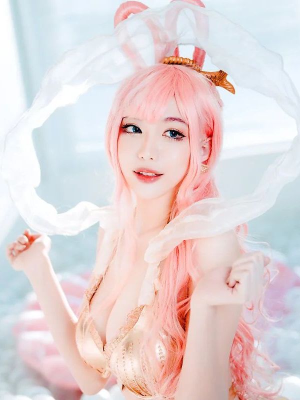 Ảnh cosplay anime nữ đẹp mê hồn