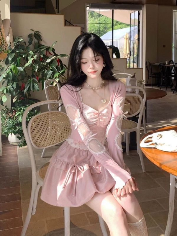 Ảnh gái xinh mặc pinky cực ngọt ngào