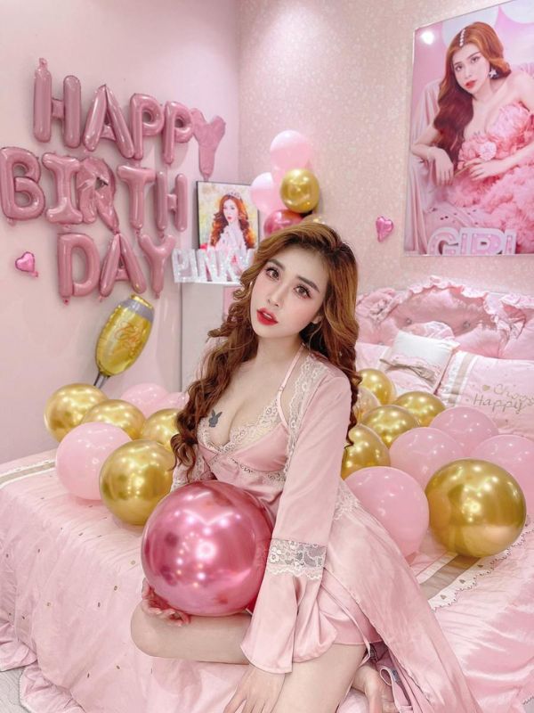 Ảnh gái xinh mặc pinky cực ngọt ngào