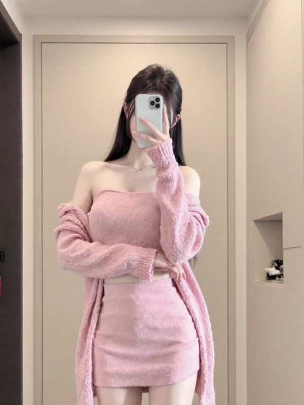 Ảnh gái xinh mặc pinky cực ngọt ngào