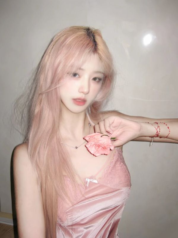 Ảnh gái xinh mặc pinky cực ngọt ngào