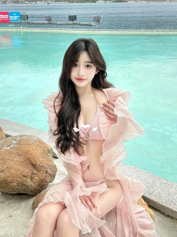 Ảnh gái xinh mặc pinky cực ngọt ngào