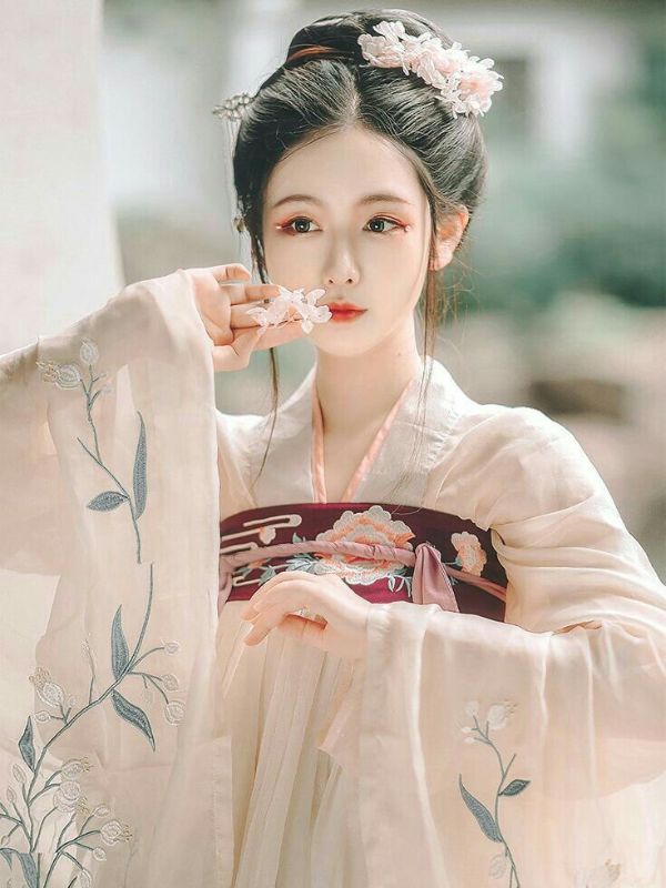 Ảnh gái xinh Trung Quốc - Yêu ngay từ cái nhìn đầu tiên