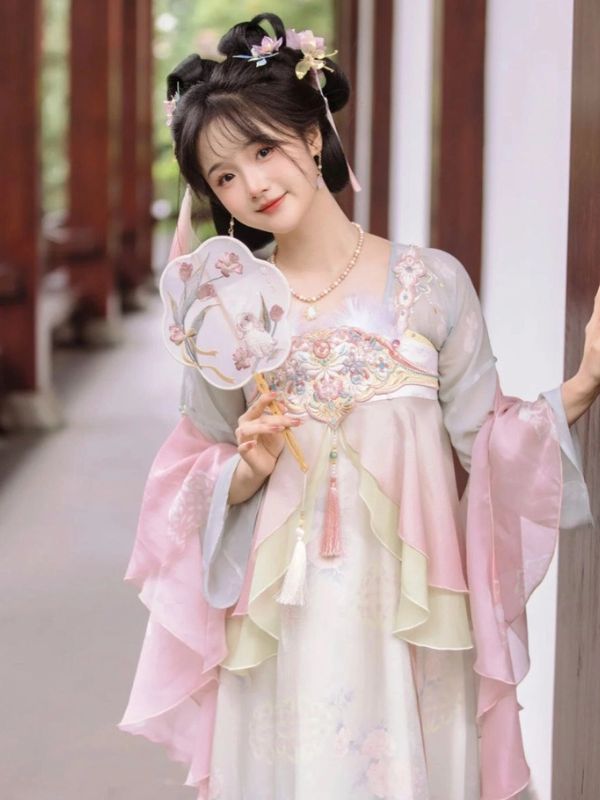 Ảnh gái xinh Trung Quốc - Yêu ngay từ cái nhìn đầu tiên