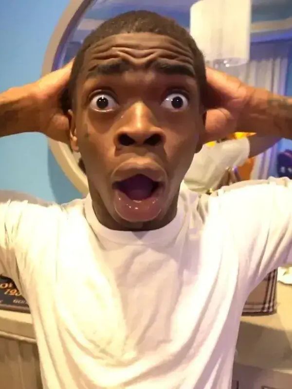 Meme bất ngờ siêu hài hước đang viral hiện nay