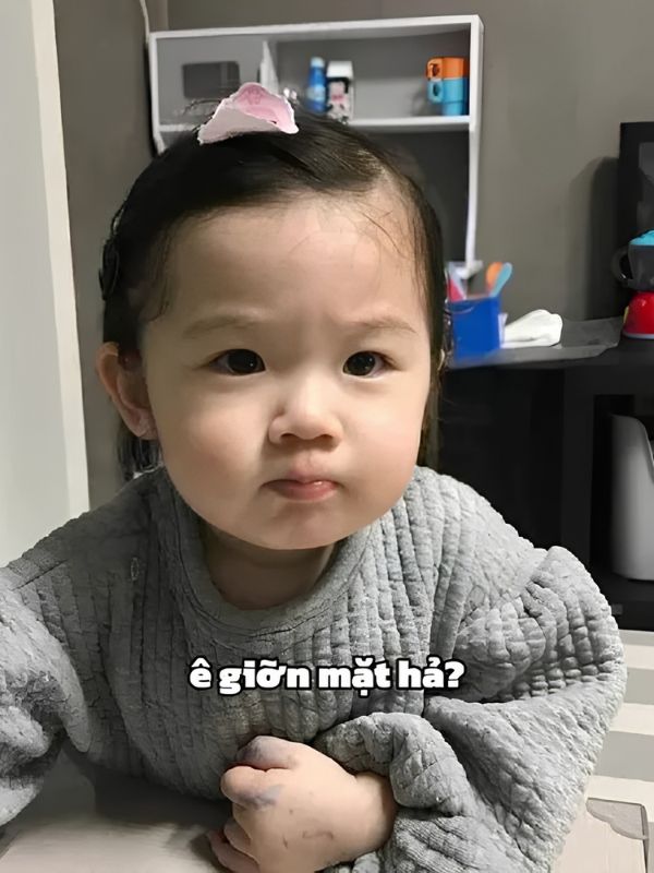Meme giận dỗi đáng yêu, hài hước và cực giải trí
